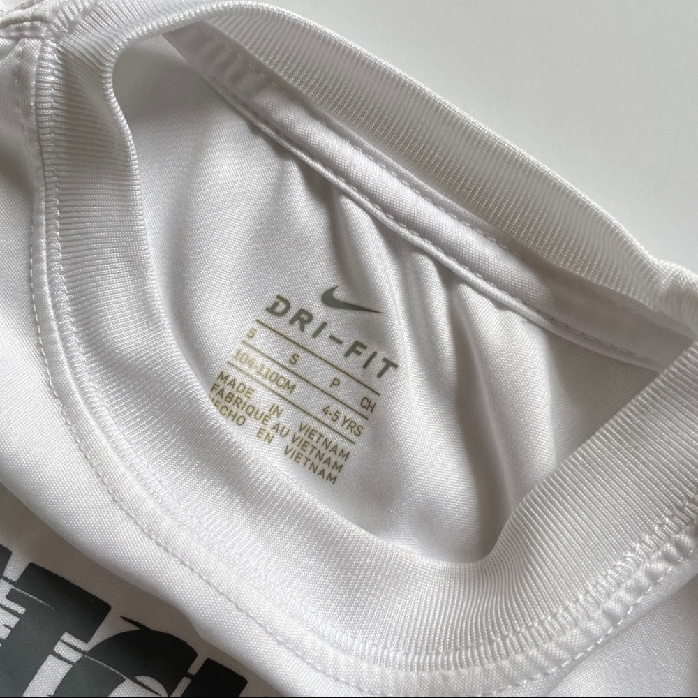 Nike tee - Picture 4 of 5